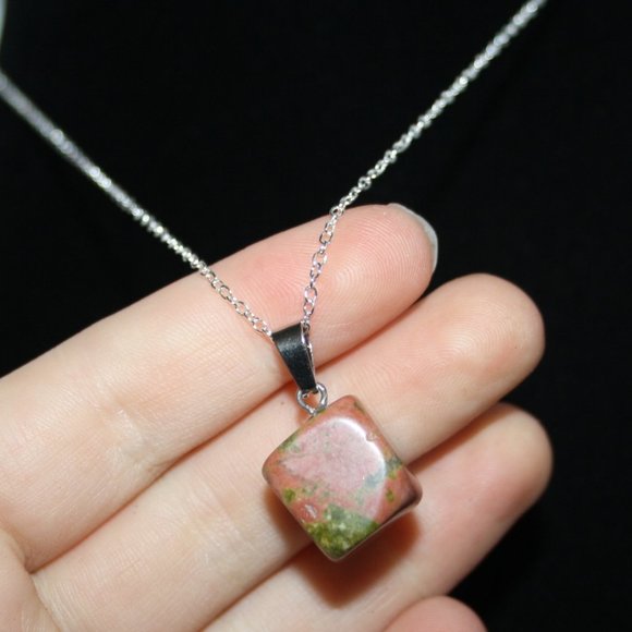NWoT Unakite stone necklace silver chain